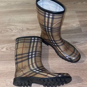 Burberry rain boots